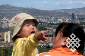 Превратившаяся в мегаполис столица и молодое поколение (около 30% населения Монголии моложе 14 лет).