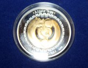 В Национальный музей Тувы передана коллекционная тувинская монета Сбербанка