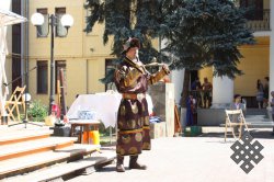 В Москве прошел монгольский Наадам-2014