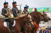 Екатеринбуржцев в день города развлек тувинский конный оркестр