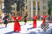 В Элисте участники международной конференции обсудили проблемы развития танцевального фольклора монголоязычных народов