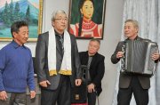 В Национальном музее Тувы открылась выставка «Посвящение родной Туве» трех художников Олега Суван-оола, Юрия Ооржака и Юрия Тойбухаа