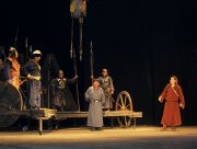 Тувинский национальный театр открыл 83-й сезон